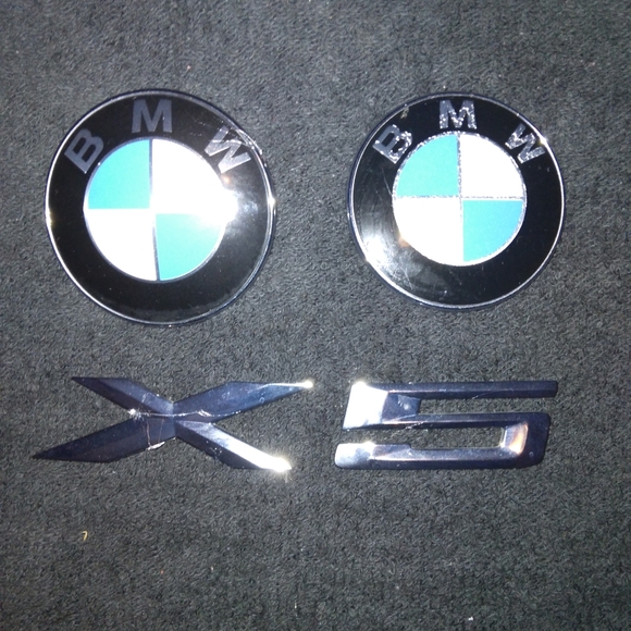 5 BEIGE BMW X5 3.0i LEATHER HEADRESTS W/ ALL EMBLEMS - Picture 9 of 9